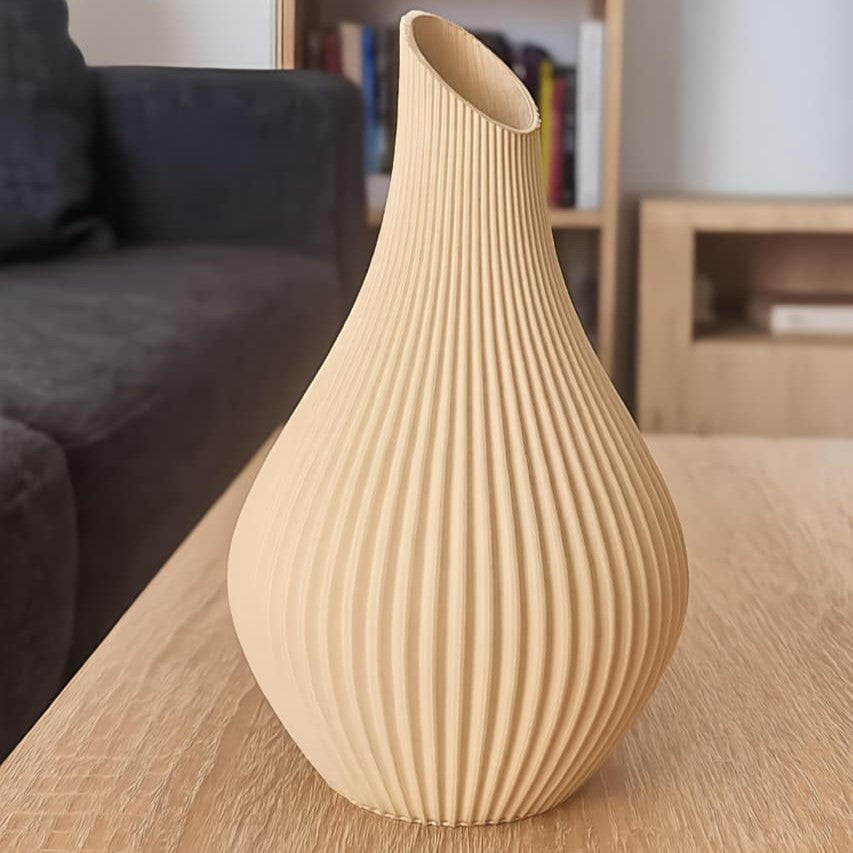 Japandi Flow Vase