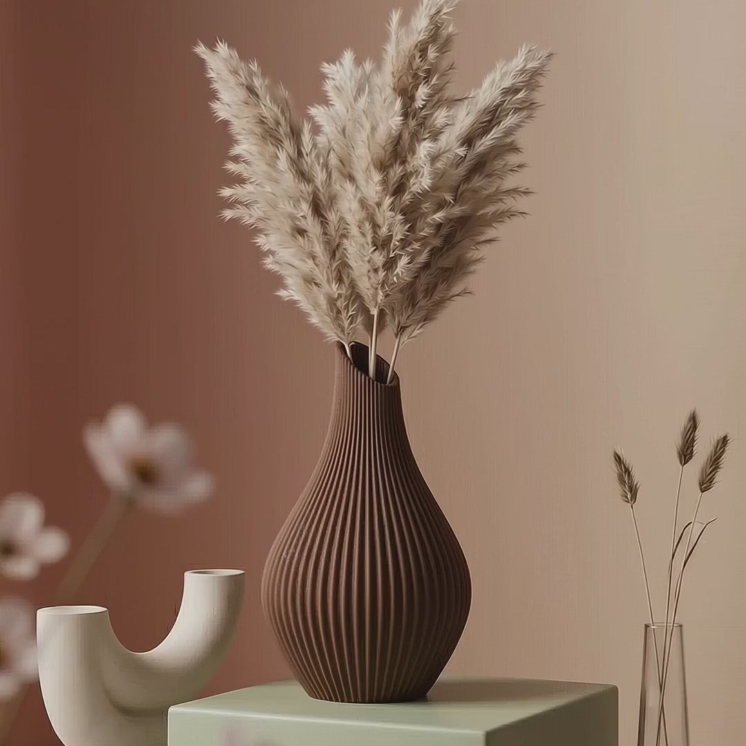 Japandi Flow Vase